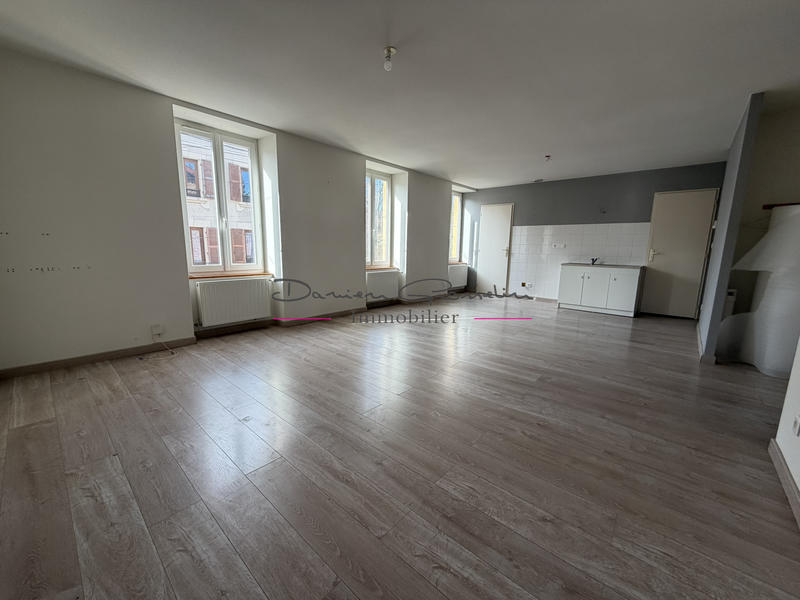 Maison - 312 m² - 11 pièces