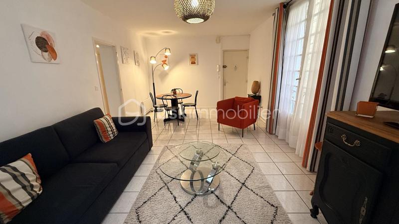 Immeuble - 350 m² - 8 pièces