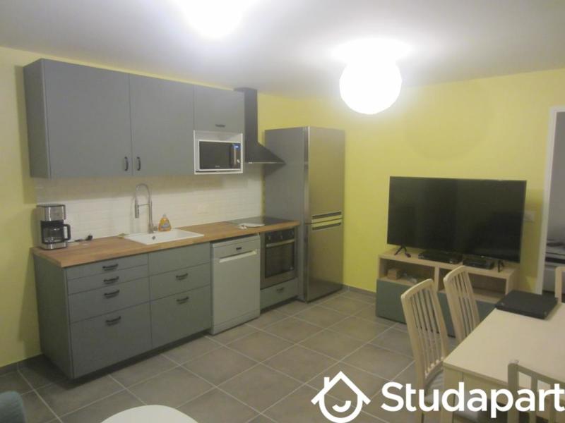 Chambre - 10 m² - 1 pièce