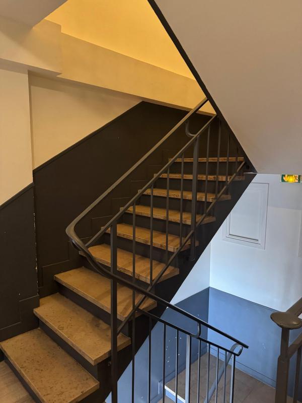 Appartement - 180 m² - 10 pièces