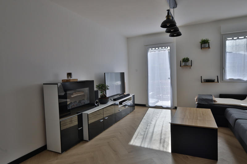 Appartement - 95 m² - 4 pièces