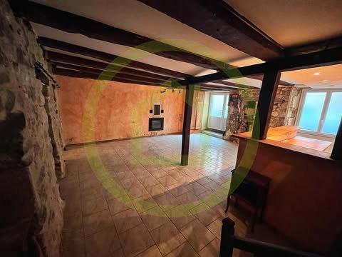 Maison - 97 m² - 3 pièces