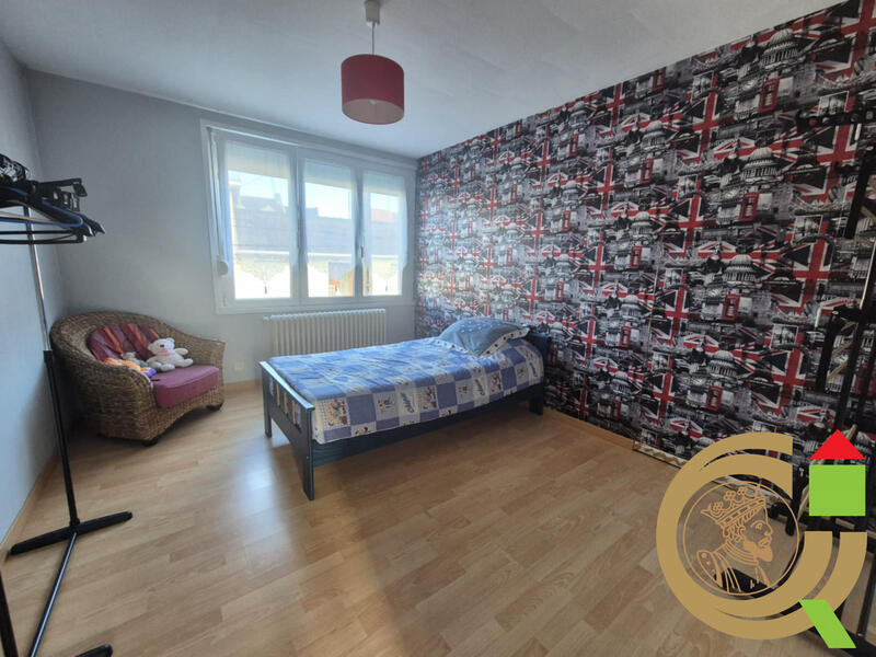 Maison - 99 m² - 4 pièces