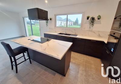 Maison - 112 m² - 6 pièces