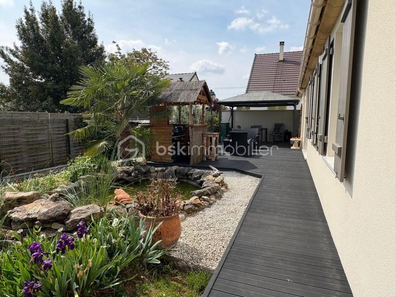 Maison traditionnelle - 112 m² - 6 pièces