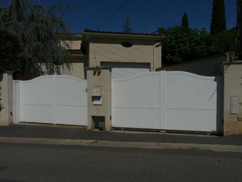 Maison - 210 m² - 8 pièces