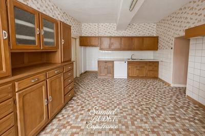 Maison - 156 m² - 7 pièces