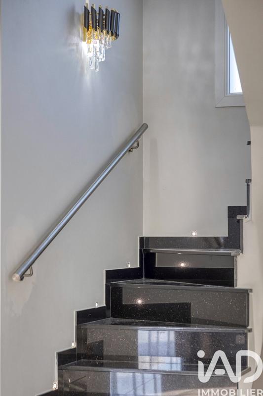 Maison - 149 m² - 5 pièces