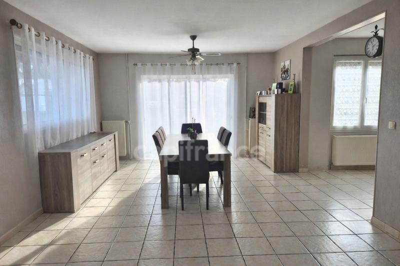 Maison - 218 m² - 10 pièces