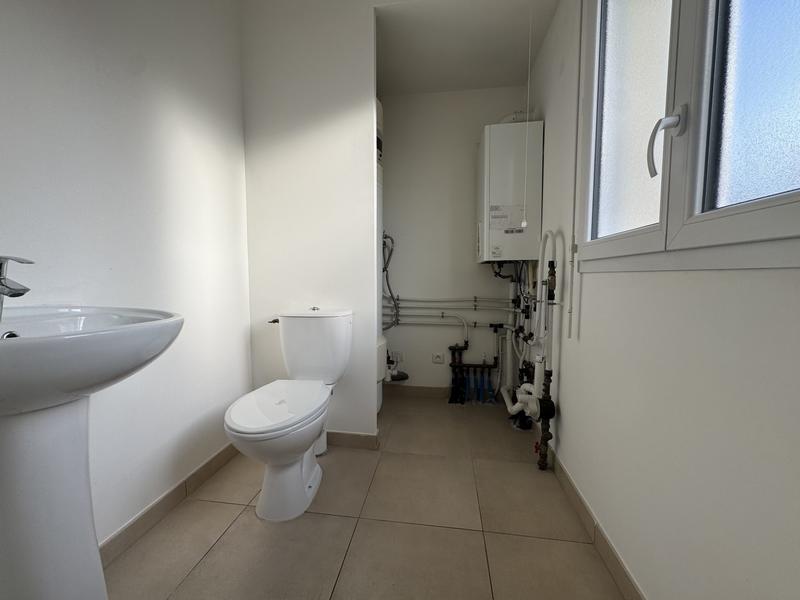 Maison - 95 m² - 5 pièces