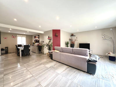 Maison - 130 m² - 5 pièces