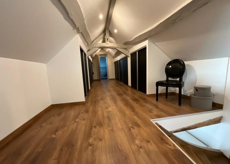 Maison ancienne - 199 m² - 5 pièces