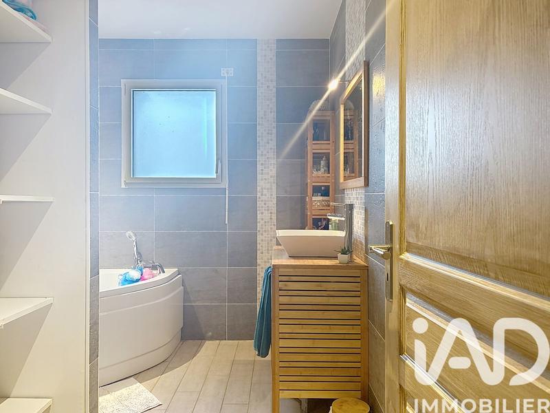 Maison - 128 m² - 5 pièces