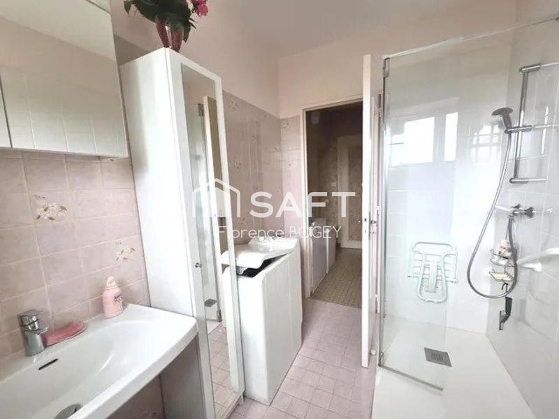 Maison - 270 m² - 8 pièces