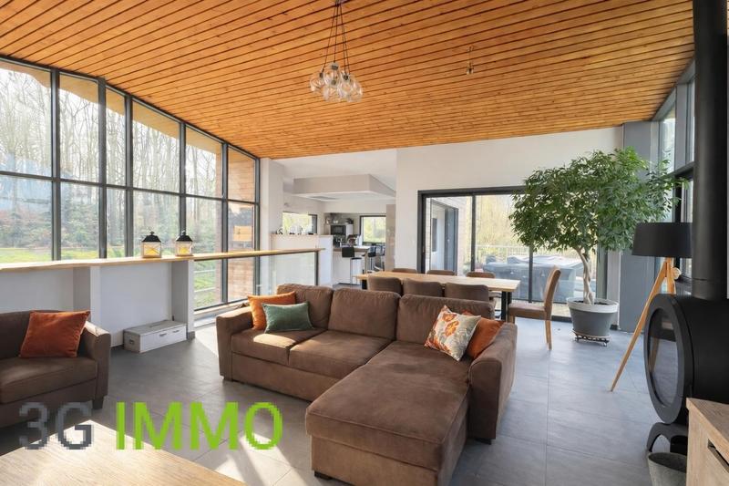 Propriété - 195 m² - 7 pièces