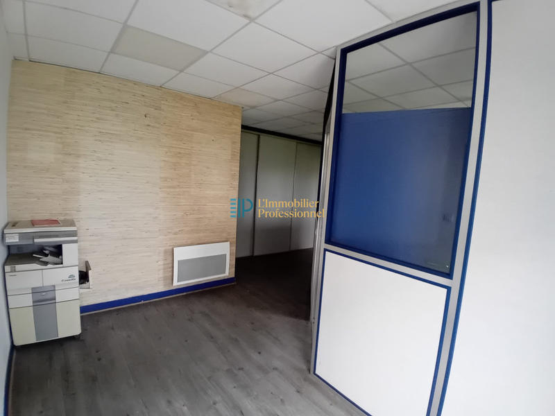 Local d'activités - 1 072 m²