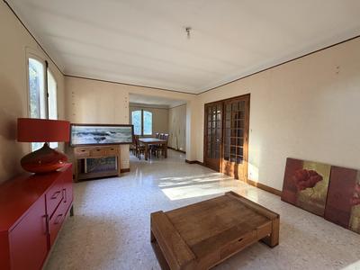 Maison - 141 m² - 5 pièces