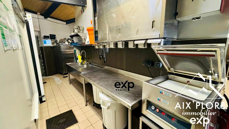 Fonds de commerce - Magasins - 308 m²