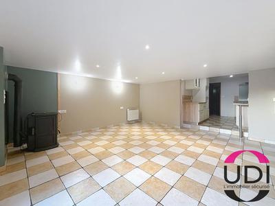 Maison - 84 m² - 4 pièces