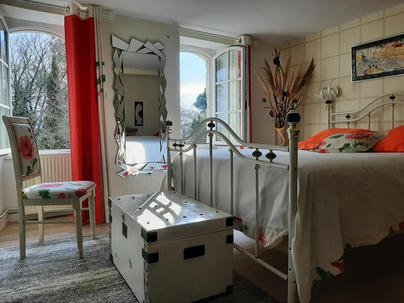 Maison - 210 m² - 6 pièces