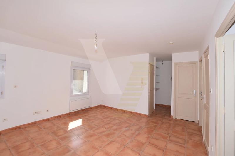 Immeuble - 183 m² - 9 pièces