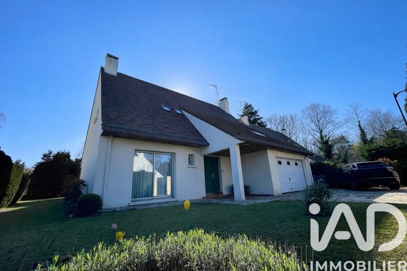 Maison - 177 m² - 7 pièces