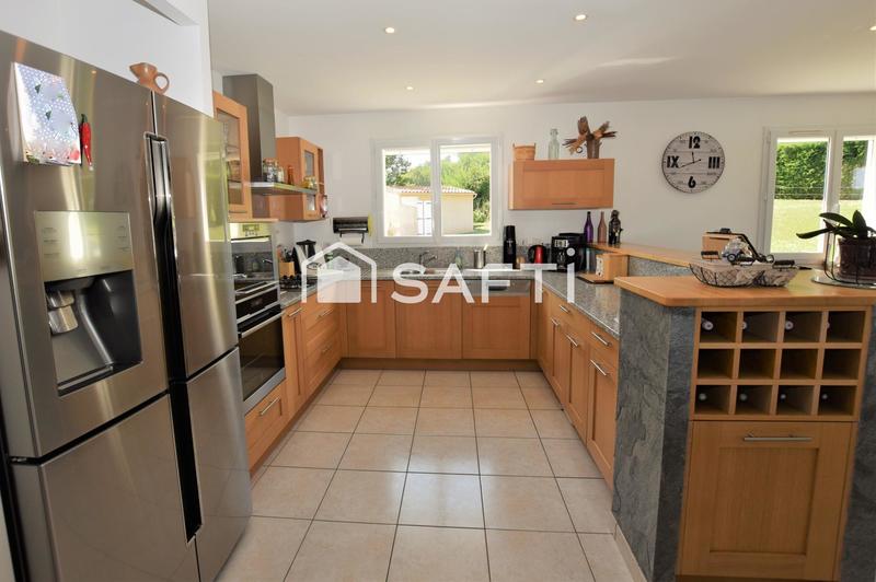 Maison - 151 m² - 6 pièces