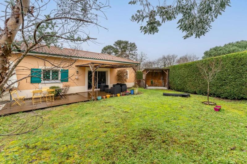 Maison - 140 m² - 5 pièces