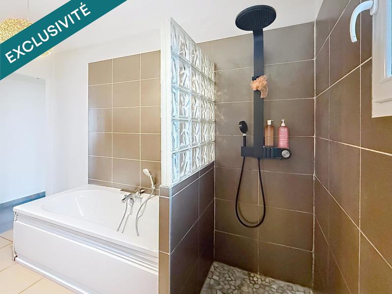 Maison - 102 m² - 4 pièces