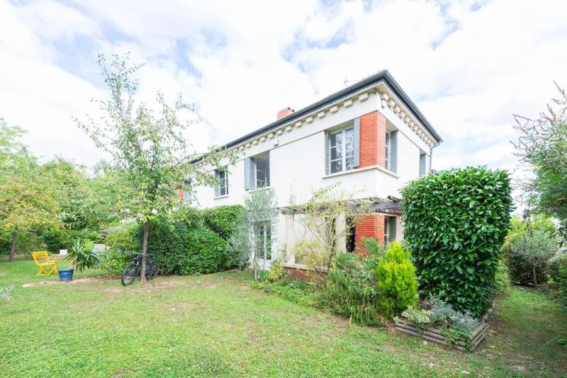 Appartement - 80 m² - 4 pièces