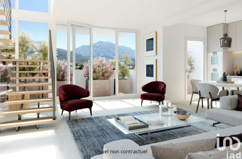 Appartement - 99 m² - 4 pièces