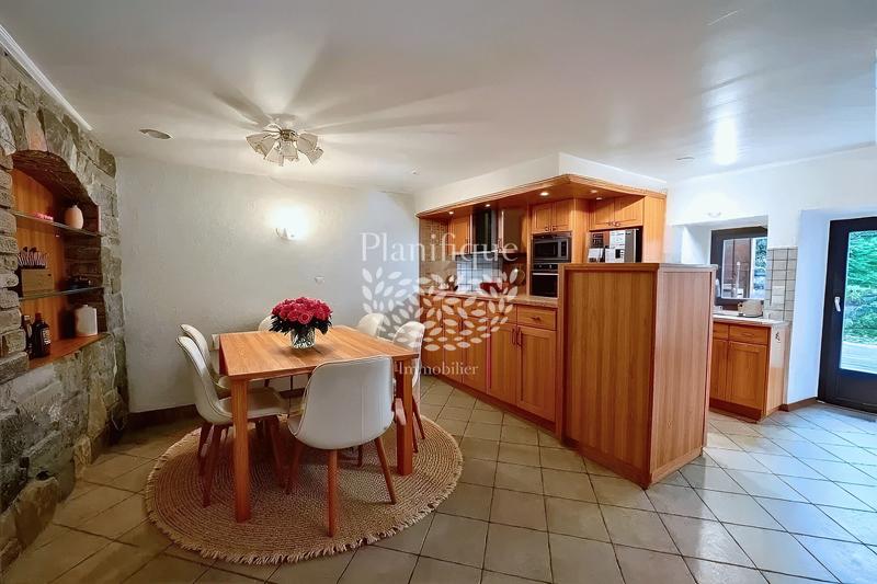 Maison - 160 m² - 5 pièces