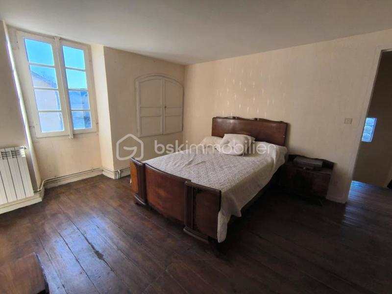 Propriété - 172 m² - 10 pièces