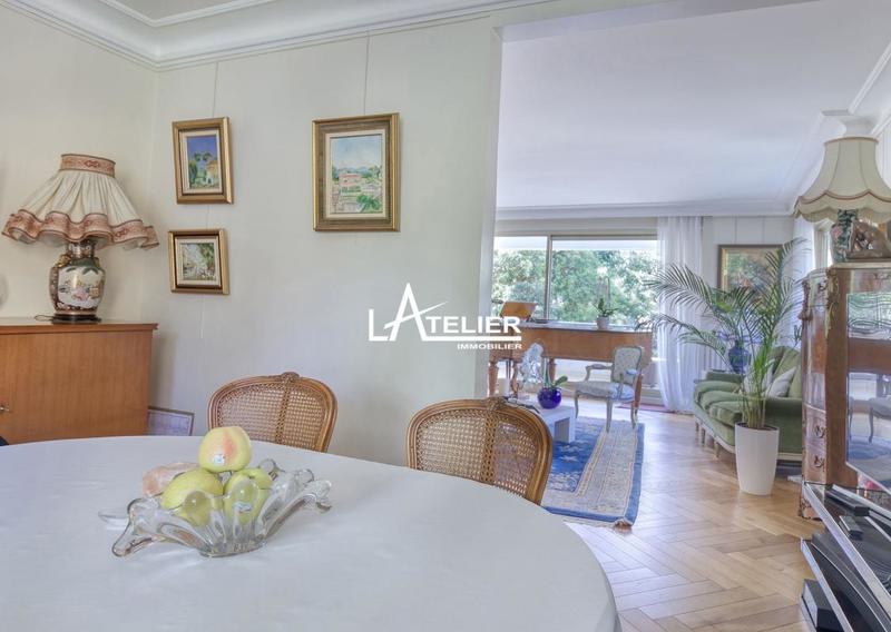 Appartement - 135 m² - 6 pièces