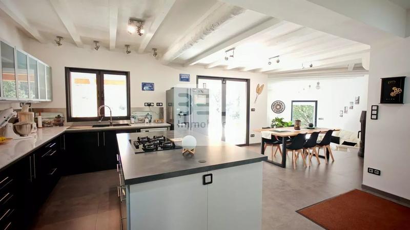 Villa - 145 m² - 7 pièces