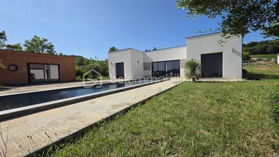 Maison de campagne - 120 m² - 4 pièces