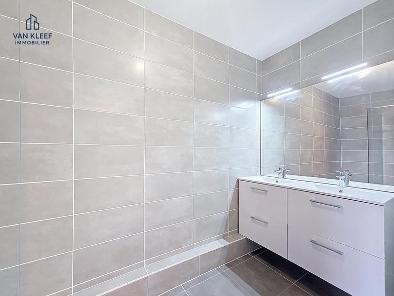 Appartement - 110 m² - 5 pièces