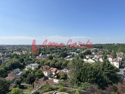 Appartement - 91 m² - 4 pièces