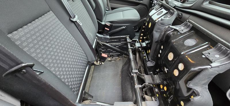 Ford custom 20tdci 130 L2h2 Trend Bus carplay distribution neuve