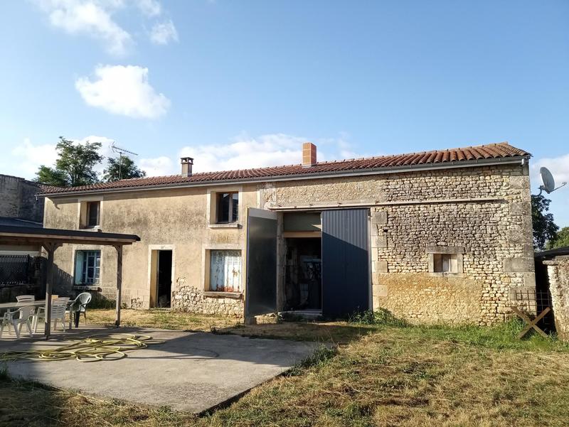 Maison - 212 m² - 4 pièces