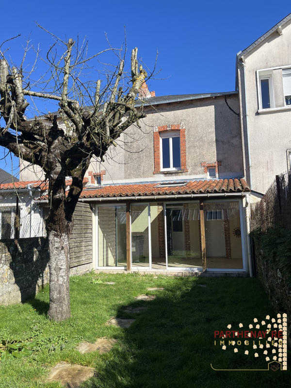 Maison - 94 m² - 4 pièces