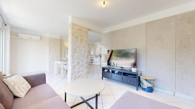 Appartement - 72 m² - 4 pièces