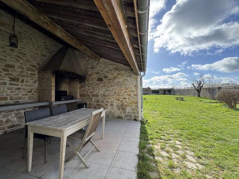 Maison - 110 m² - 4 pièces