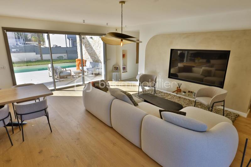 Maison - 153 m² - 6 pièces