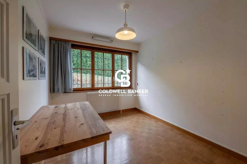 Maison - 206 m² - 10 pièces