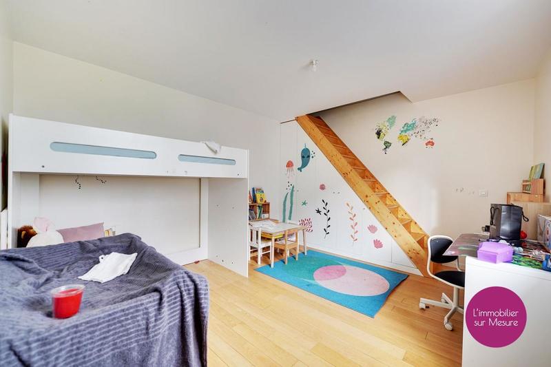 Maison - 108 m² - 4 pièces