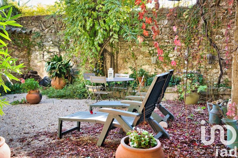 Maison - 263 m² - 10 pièces