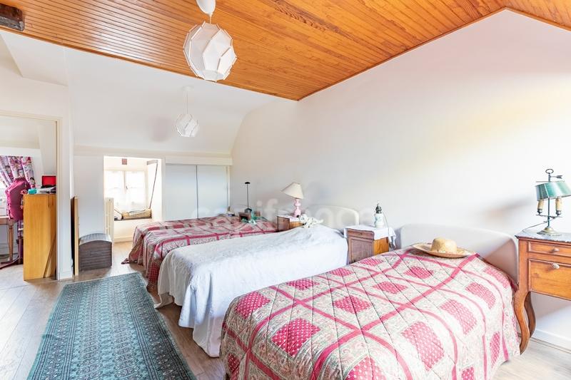 Maison - 170 m² - 7 pièces