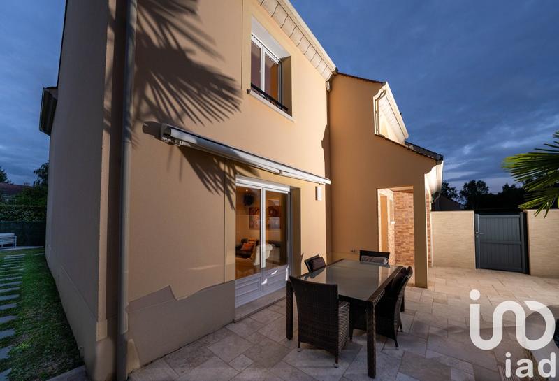 Maison de maîtres - 237 m² - 10 pièces