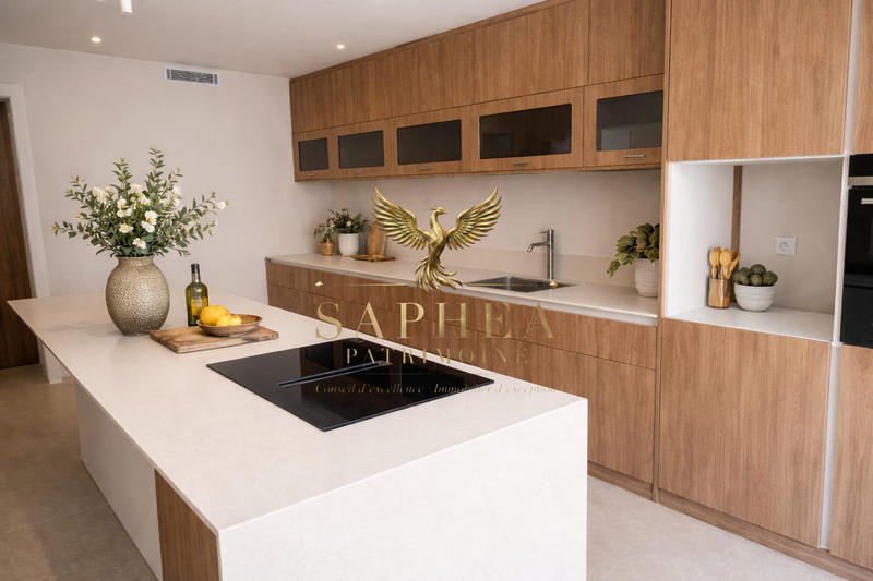 Maison - 218 m² - 9 pièces